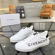 Givenchy Sneakers